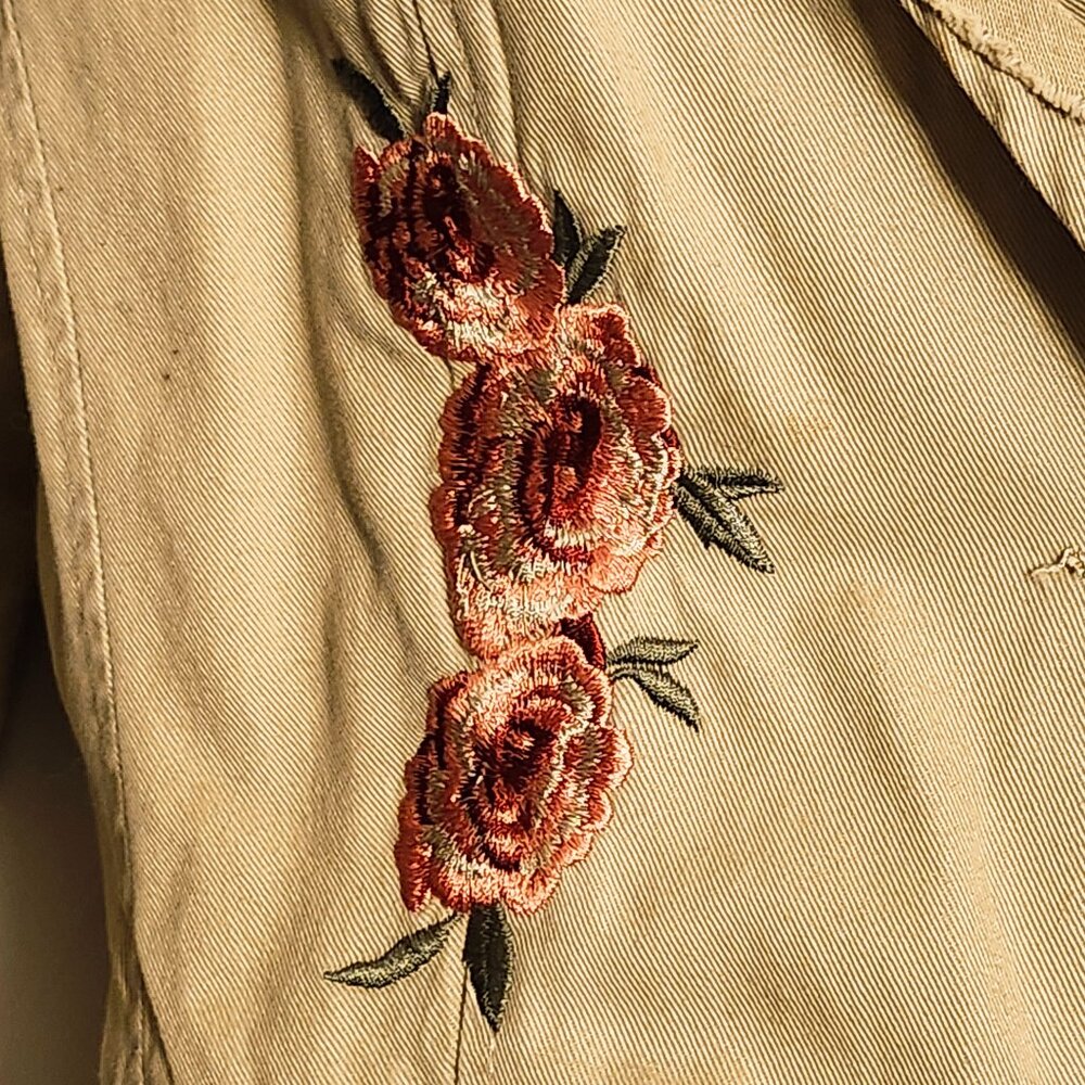 Embroidered jacket - Picture 6 of 7